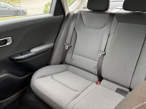 Used 2025 Kia K4 FWD image 39