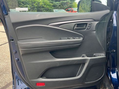 Used 2023 Honda Passport EX-L image 5