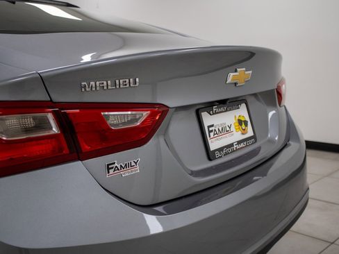 Used 2023 Chevrolet Malibu LS image 3