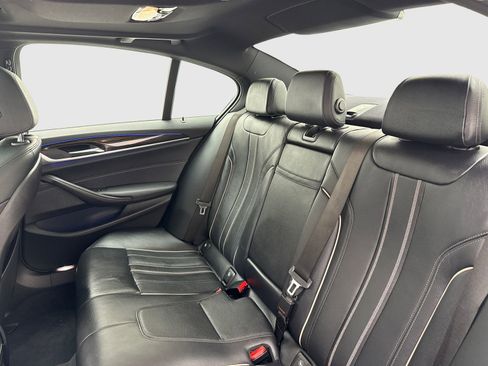 Used 2019 BMW 530i w/ Convenience Package RWD image 36