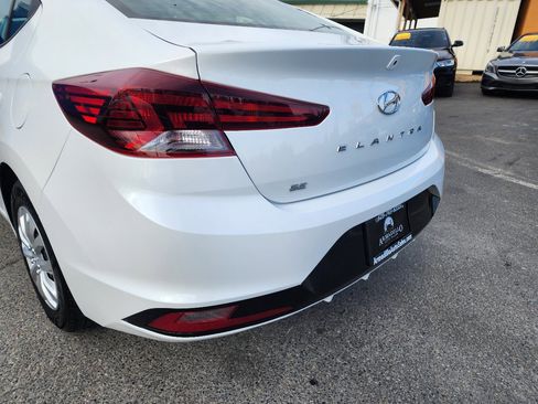Used 2019 Hyundai Elantra SE w/ Cargo Package image 33