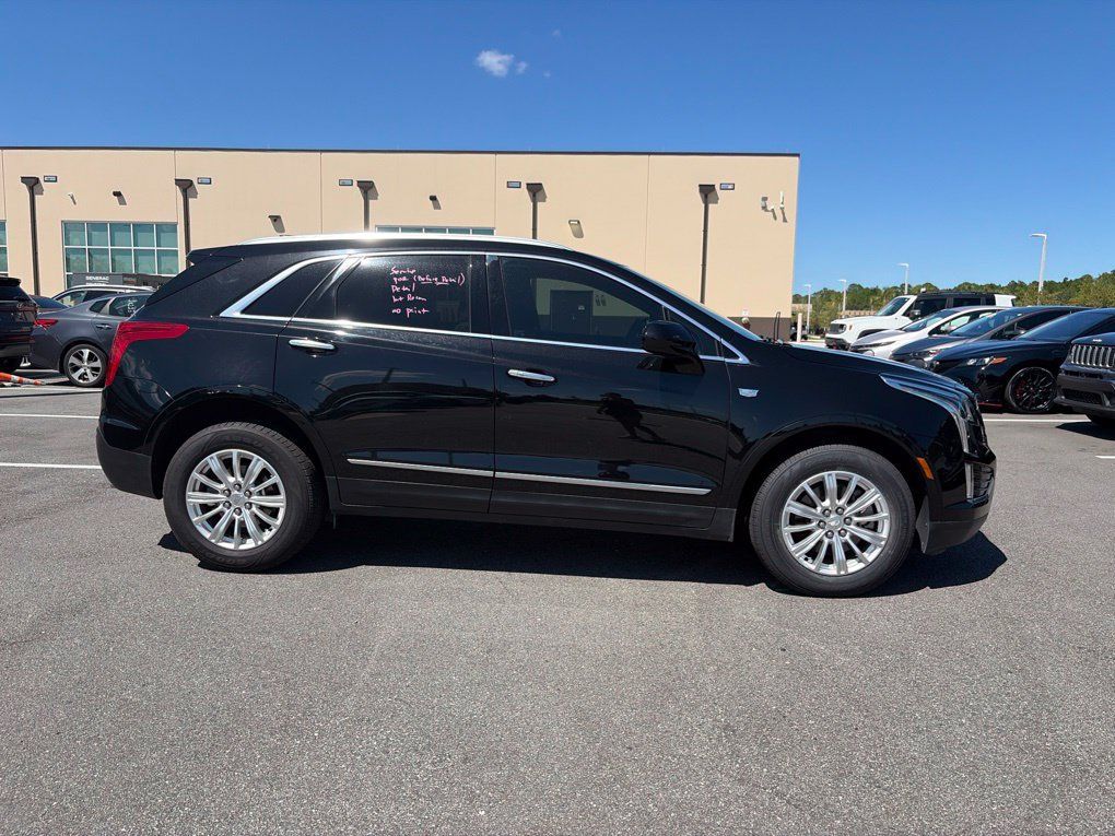 Used 2018 Cadillac XT5 FWD image 6