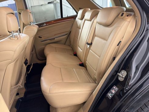 Used 2009 Mercedes-Benz ML 320 BlueTEC 4MATIC image 22