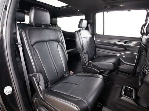 Used 2024 Jeep Wagoneer Series II w/ Convenience Group I AWD/4WD image 22