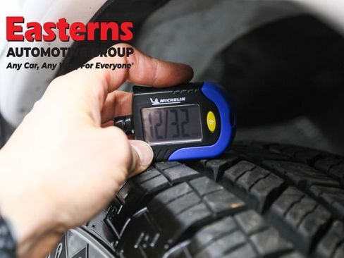 Used 2023 Chevrolet Express 3500 LS image 25