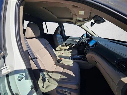 Used 2021 Honda Ridgeline RTL image 17