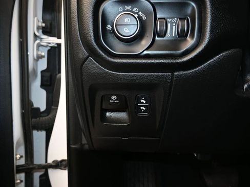 Used 2025 RAM 1500 Big Horn AWD/4WD image 12