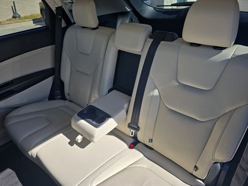 Used 2018 Ford Edge Titanium w/ Equipment Group 302A image 15