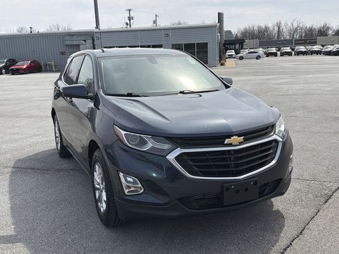 Used 2018 Chevrolet Equinox LT image 1