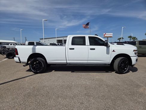 New 2026 RAM 2500 Tradesman AWD/4WD image 8