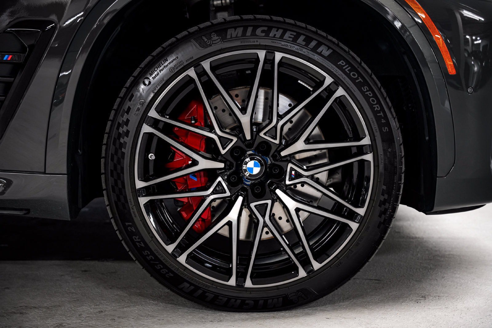 Used 2024 BMW X5 M Competition w/ Executive Package AWD/4WD image 57