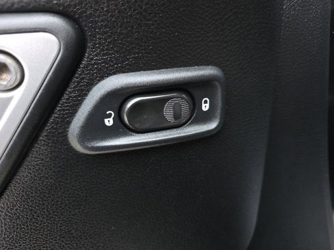 Used 2012 Jeep Wrangler Sahara w/ Dual Top Group image 12