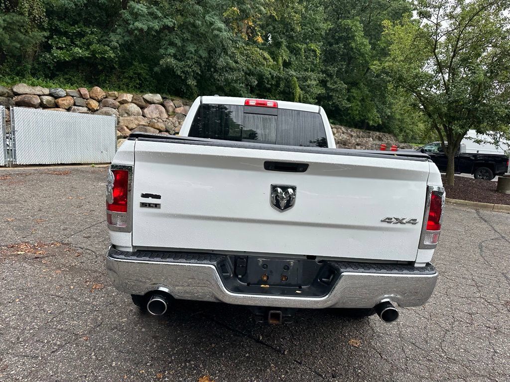 Used 2017 RAM 1500 Classic SLT w/ SLT Plus D←cor Group AWD/4WD image 4