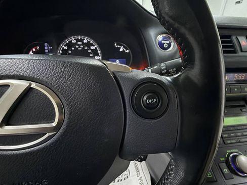 Used 2017 Lexus CT 200h FWD image 17