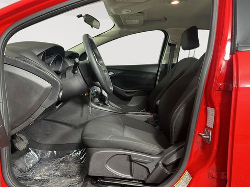Used 2016 Ford Focus SE image 5