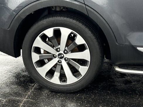 Used 2021 Kia Telluride EX w/ EX Premium Package FWD image 5