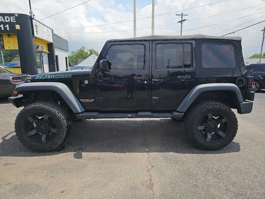 Used 2014 Jeep Wrangler Unlimited Rubicon w/ Connectivity Group AWD/4WD image 13