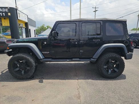 Used 2014 Jeep Wrangler Unlimited Rubicon w/ Connectivity Group image 13