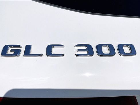 Certified 2022 Mercedes-Benz GLC 300 4MATIC image 33