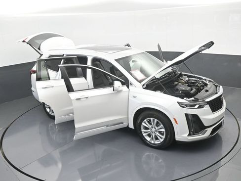 Used 2024 Cadillac XT6 Luxury image 79