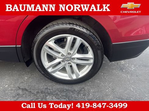 Used 2020 Chevrolet Equinox Premier AWD/4WD image 23