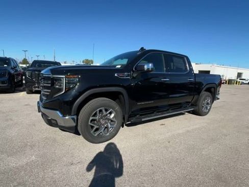 New 2026 GMC Sierra 1500 SLT w/ SLT Premium Package AWD/4WD image 4