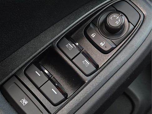 New 2026 Subaru Crosstrek 2.0i Premium AWD/4WD image 18