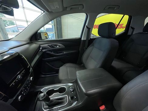 Used 2018 Chevrolet Traverse LS AWD/4WD image 12