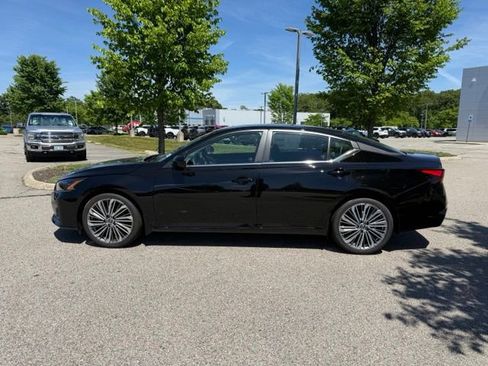 New 2026 Nissan Altima 2.5 SV FWD image 7