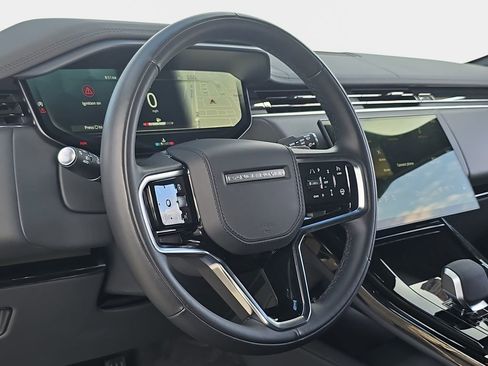 Certified 2025 Land Rover Range Rover Sport AWD/4WD image 17