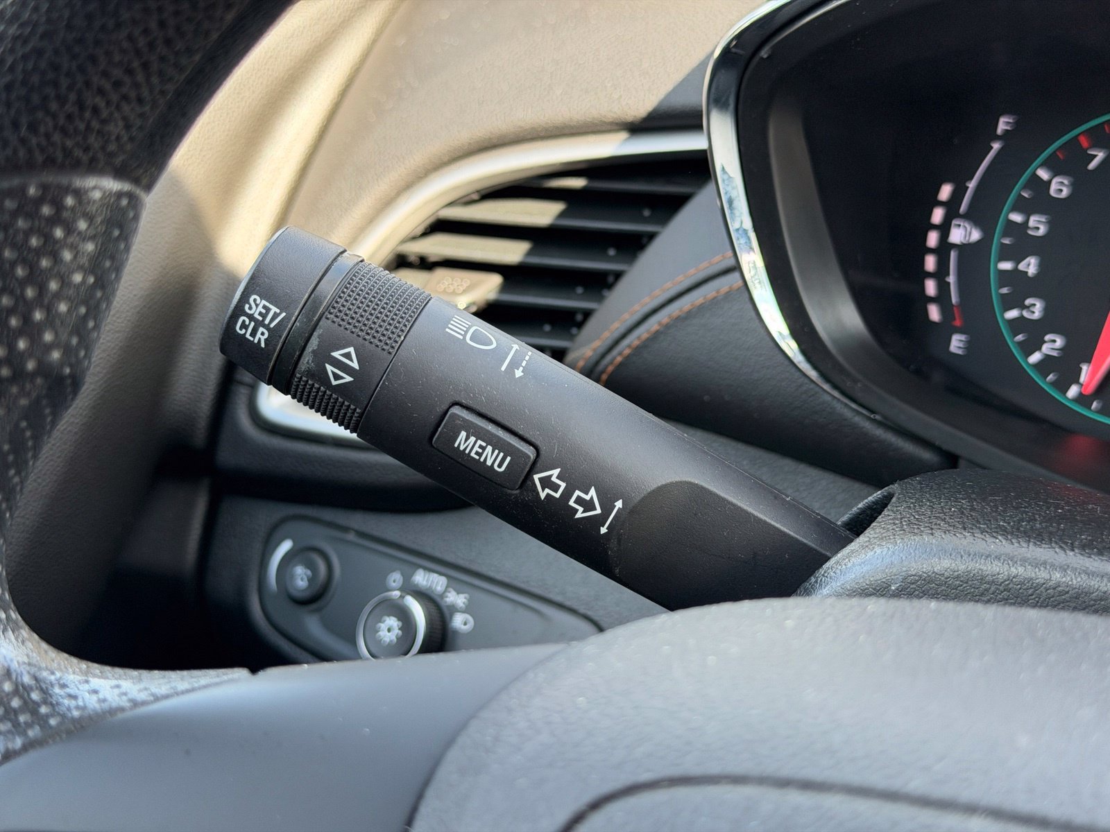 Used 2019 Chevrolet Trax LS FWD image 17