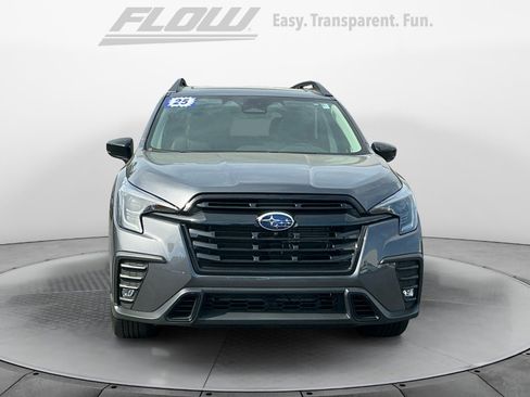 Used 2025 Subaru Ascent Bronze Edition w/ Onyx Package image 3