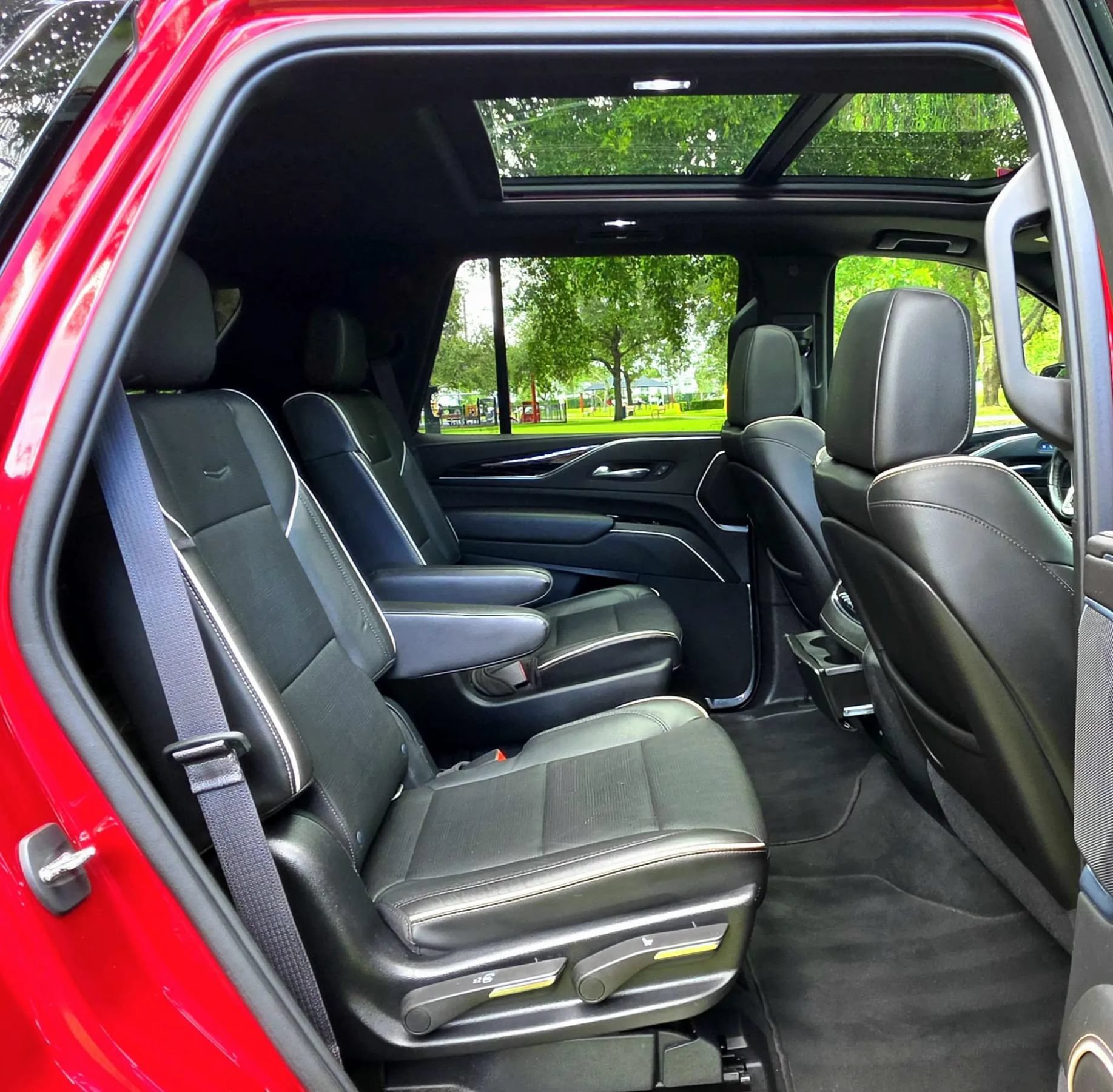 Used 2021 Cadillac Escalade Sport AWD/4WD image 9