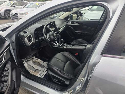 Used 2017 MAZDA MAZDA3 Touring FWD image 20
