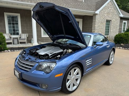 Used 2005 Chrysler Crossfire Limited image 25