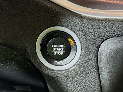 Used 2020 Dodge Charger SXT w/ Leather Interior Group image 20