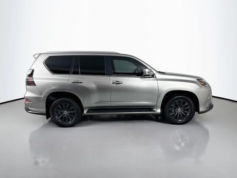 Used 2023 Lexus GX 460 Luxury w/ Sport Design Package AWD/4WD image 8