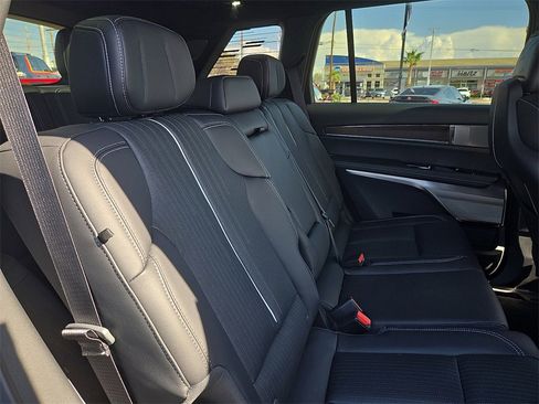 New 2026 Cadillac Vistiq Sport image 14