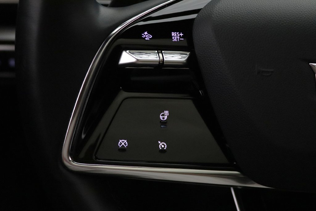 Certified 2024 Cadillac Lyriq Sport AWD/4WD image 24