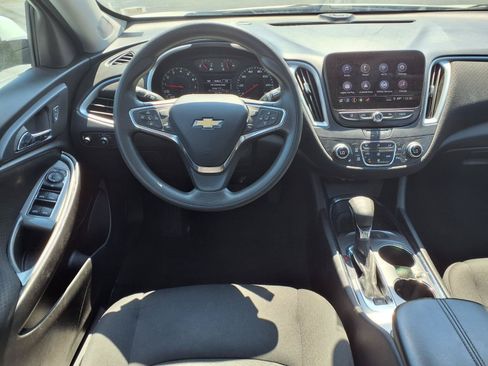 Used 2024 Chevrolet Malibu LT FWD image 5