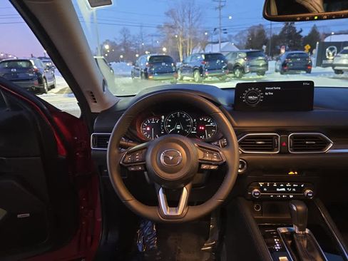 Used 2023 MAZDA CX-5 AWD 2.5 S w/ Premium Package image 17