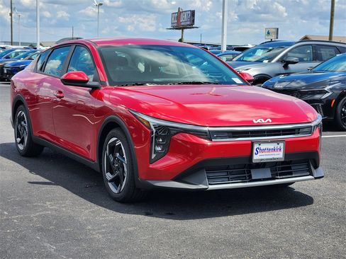 New 2025 Kia K4 EX image 2