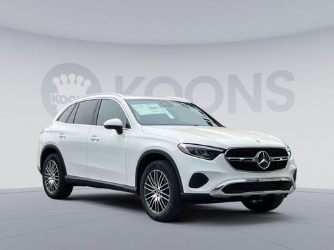 Certified 2025 Mercedes-Benz GLC 300 4MATIC image 8