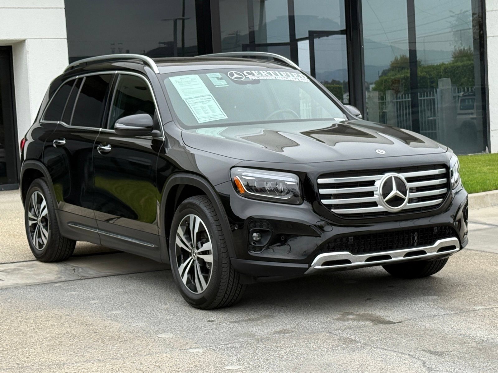 Used 2025 Mercedes-Benz GLB 250 image 9