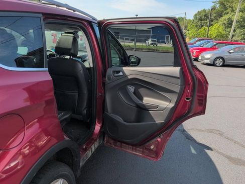 Used 2017 Ford Escape Titanium w/ Equipment Group 301A AWD/4WD image 26