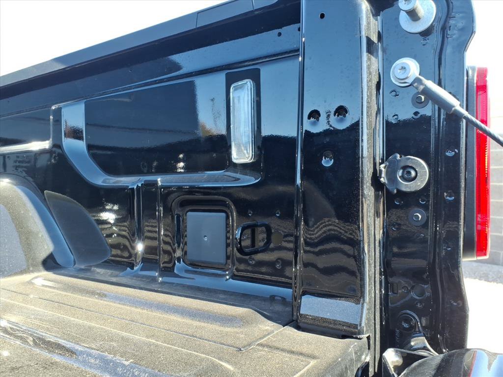 Used 2025 Jeep Gladiator Sport AWD/4WD image 5