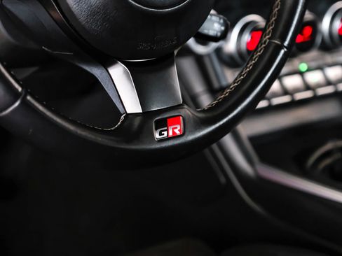 Used 2024 Toyota GR86 Premium RWD image 13