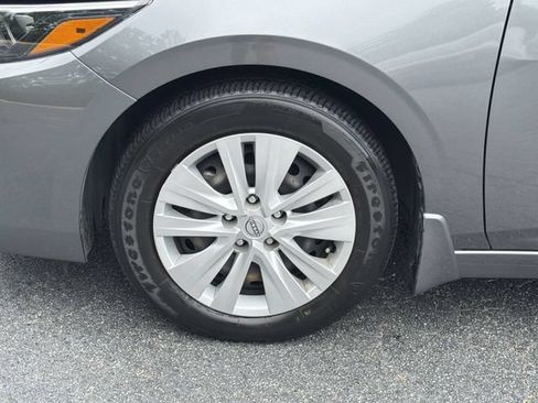 Used 2024 Nissan Sentra S FWD image 9