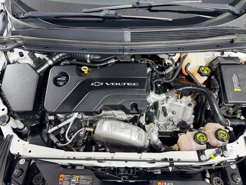 Used 2018 Chevrolet Volt Premier w/ Driver Confidence Package image 33