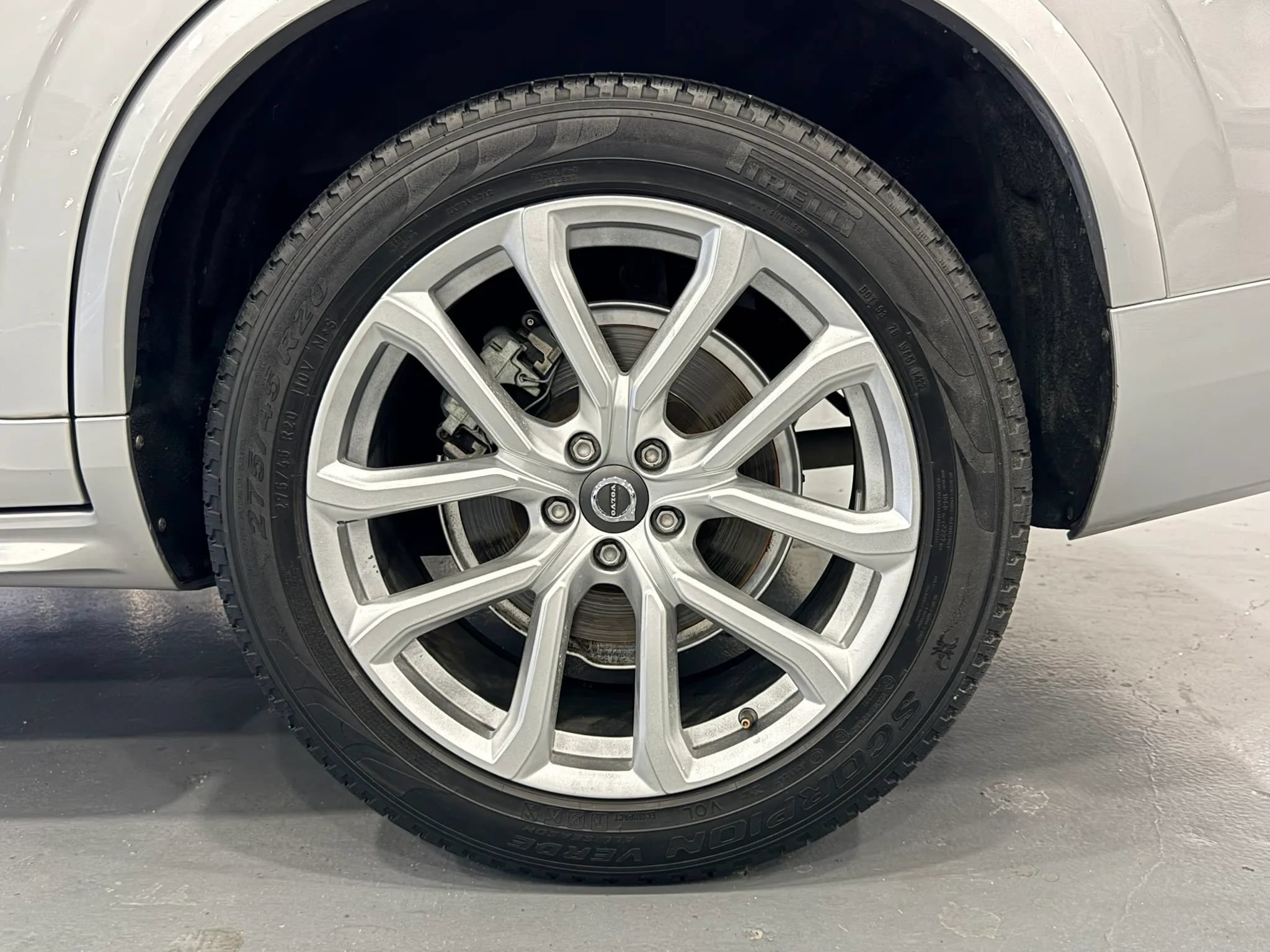 Used 2019 Volvo XC90 T5 Momentum FWD image 48